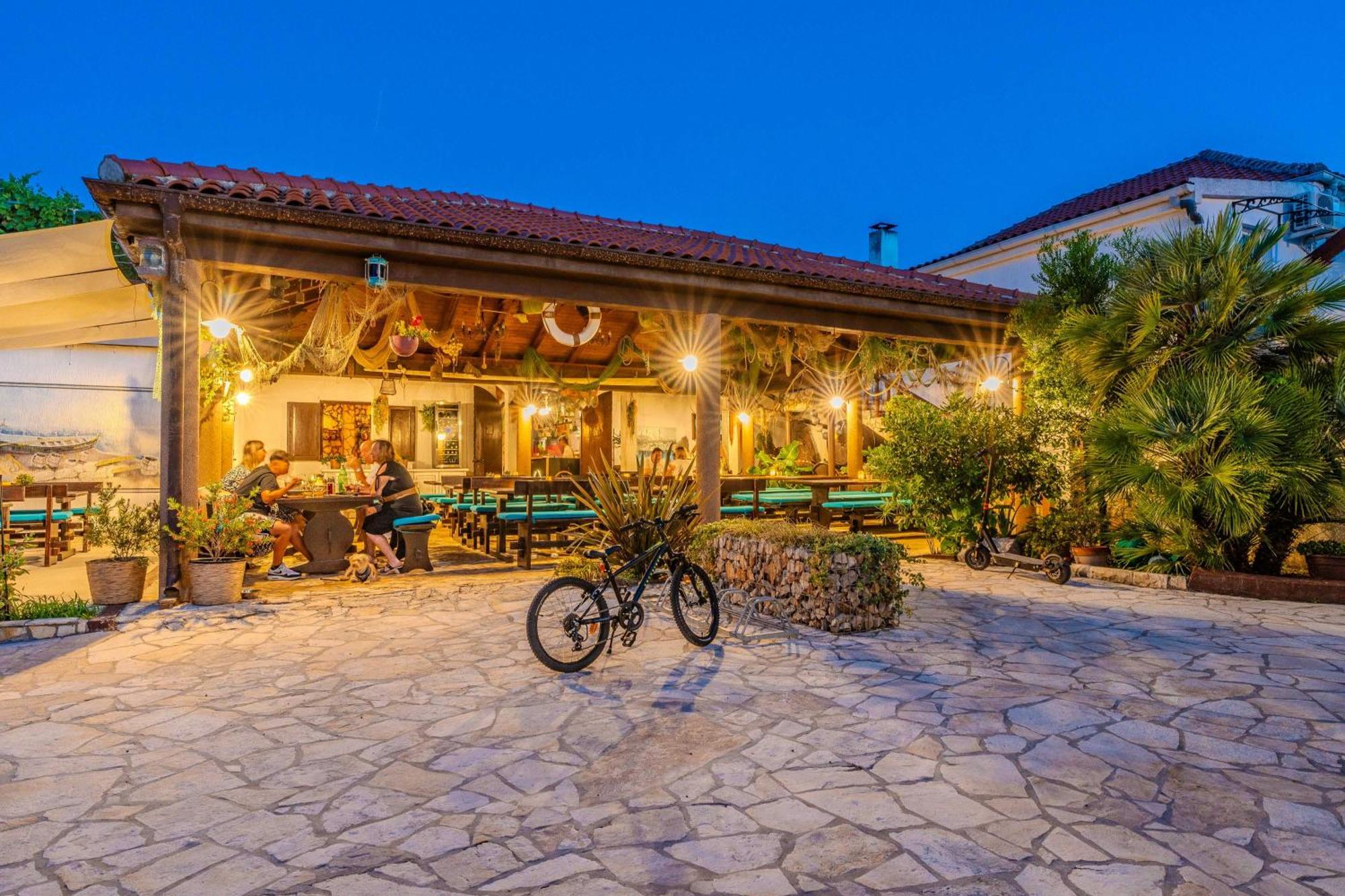 Guesthouse Kod Spavalice Вир Экстерьер фото